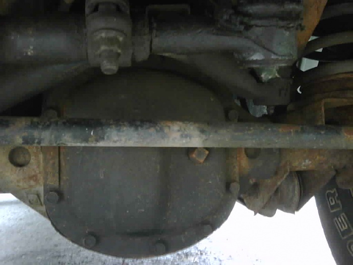 Need help ID'ing my differential and trans-img00390-20130903-1426.jpg