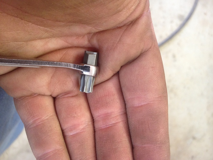 torx head bolts (door hinge) removal?-image-3694166119.jpg