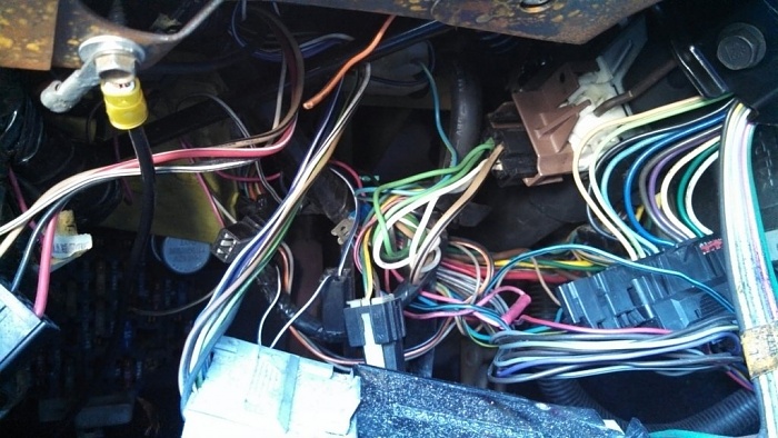 Tc lockup switch and wiring - OEM-ip-ground-location.jpg