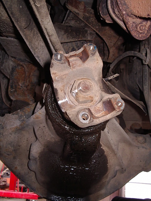 What size (and thread pitch) is the front pinion bolt?-imgp5519.jpg