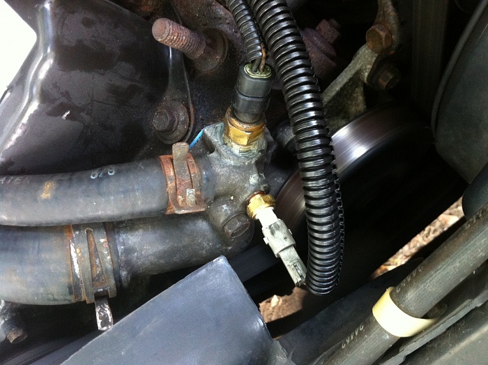 Temperature sending unit replacement (busted temp gauge) on a 96 XJ / head replaced-photo-5.jpg