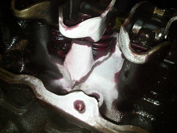 wow.... can anything else go wrong?....-cracked-0331-head.jpg
