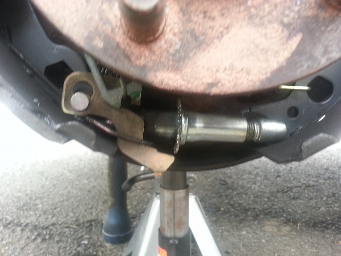 Rear brake question-20140312_124852.jpg