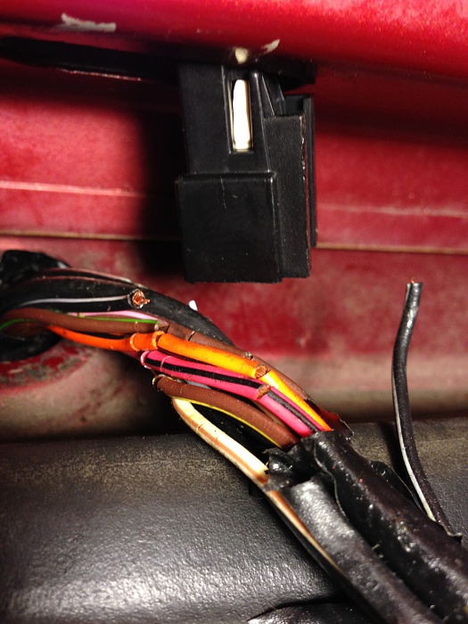 found out why nothing in my hatch worked.-xj-wire-harness.jpg