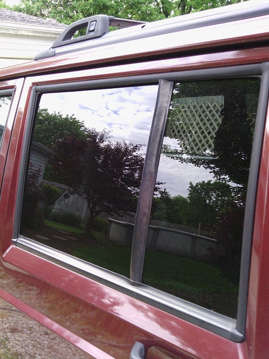 Window and quarter window divider-img_20140604_091953_271.jpg