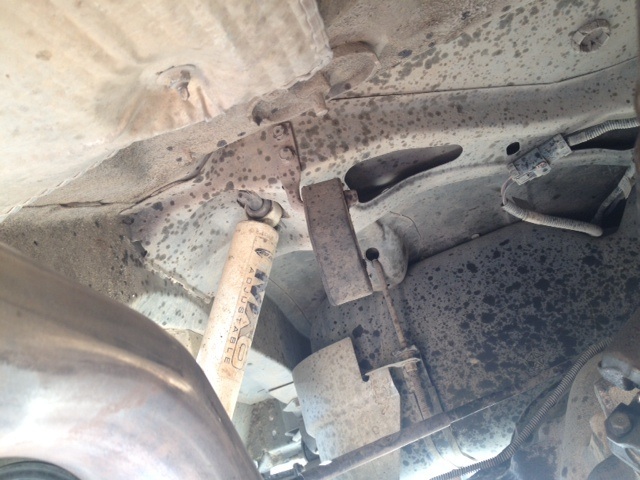What is this Part?  Why does it seem broken?-swaybar-.jpg