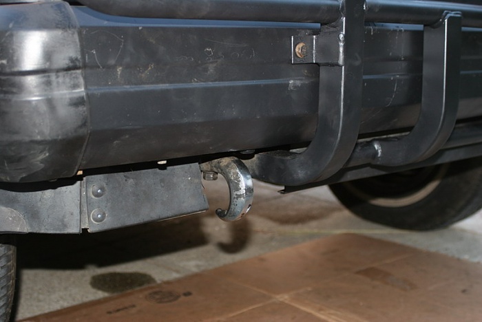 tow hook location-towhookon.jpg