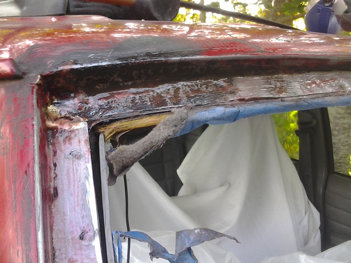 Rusty Windshield Pinchweld-8.jpg