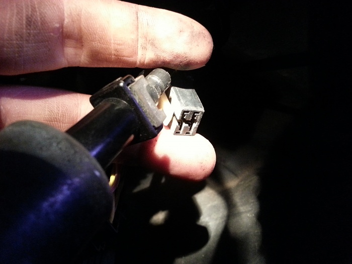 Need Help ID'ing these plugs, doing a complete dash wiring swap-20141022_234433.jpg