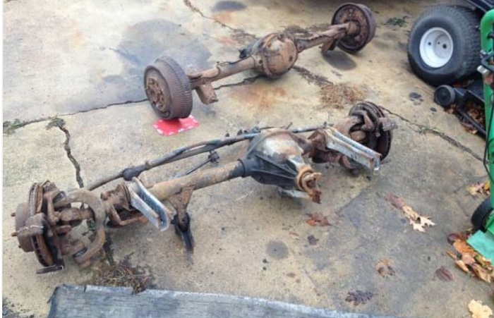 HP 30 axle question/identification-image.jpg