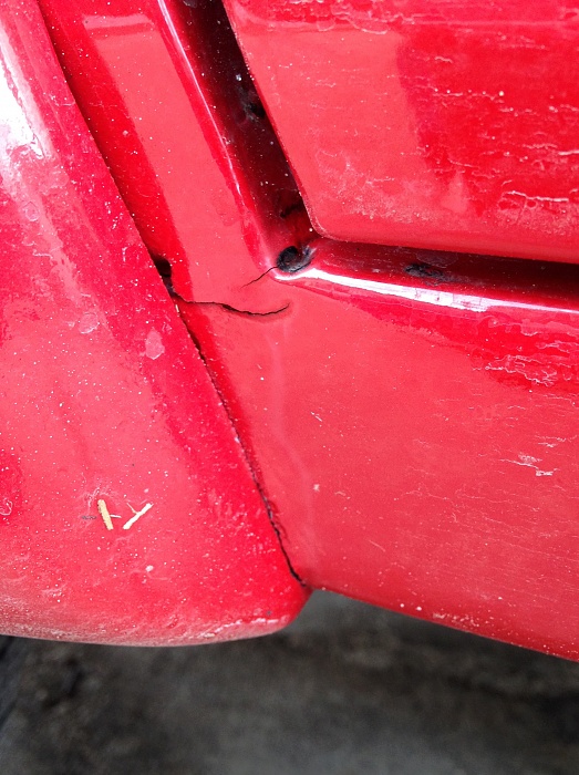 Hairline (?) cracks. Appropriate level of concern?-image.jpg