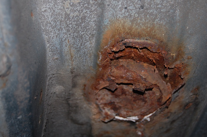 RUST!  Fix it or sell?-2015-05-02-18.53.39.jpg