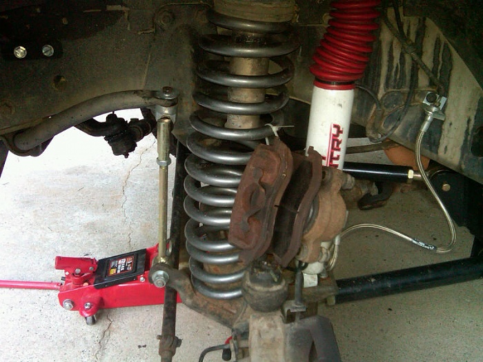 Driver side coil spring-brakes.jpg