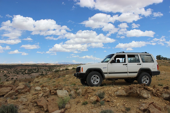 Factory heavy duty suspension info wanted-img_2684.jpg