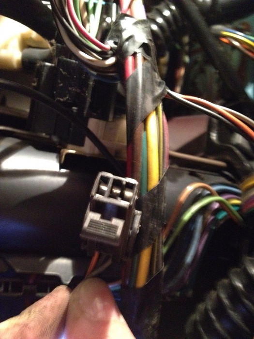 Suspicious wire under dash-photo915.jpg