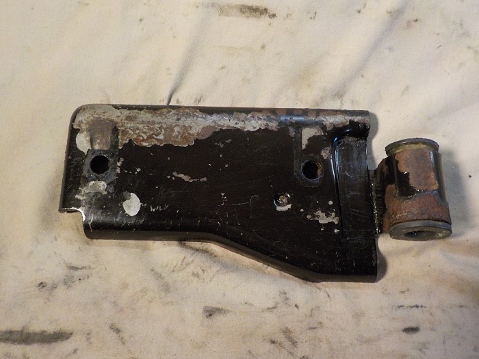 Transmission/Exhaust Isolator Bracket...???-cherokee-transmission-exhaust-bracket2.jpg