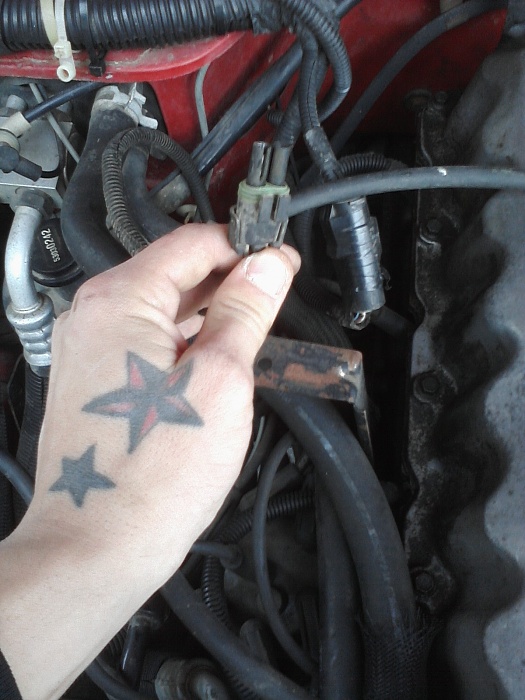 Uhh where does this wire go?-001.jpg