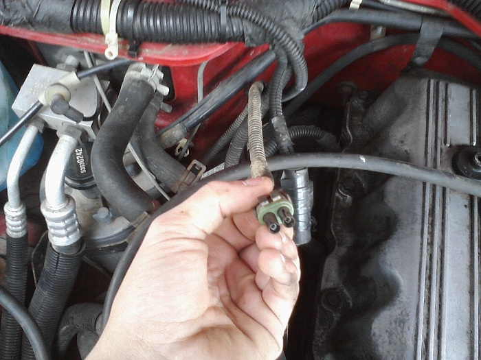 Uhh where does this wire go?-002.jpg