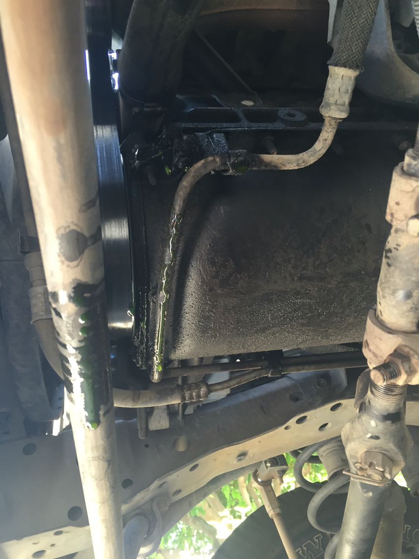 Massive coolant leak - Jeep Cherokee Forum 2014 Jeep Grand Cherokee Radiator Leak