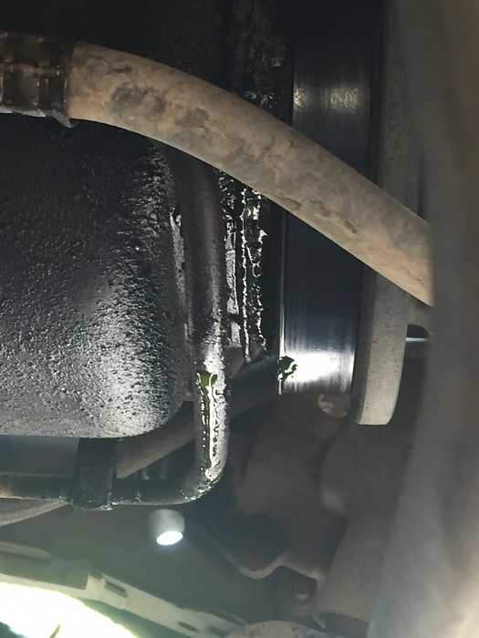 Massive coolant leak-photo999.jpg