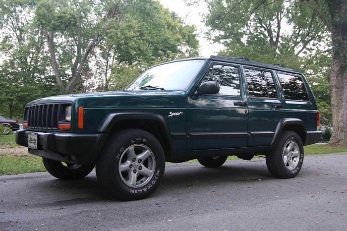 First post...tire / wheel question-img_3860a.jpg