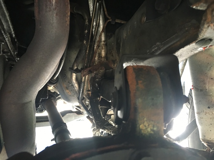 Upper control arm bushing help-img_1502.jpg