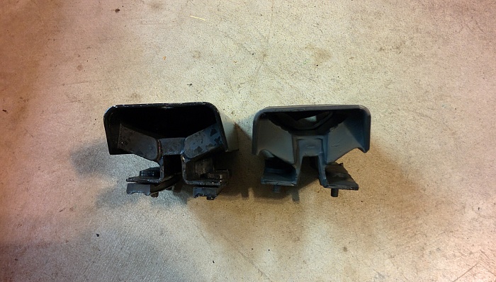 Jeep XJ Transmission Mount OEM vs. Anchor-2016-08-02-20.49.01.jpg