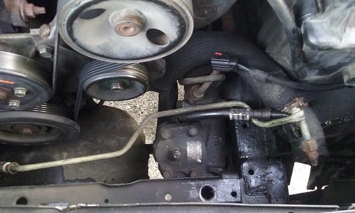 Radiator to tranny line (flare)?-20160923_072914.jpg