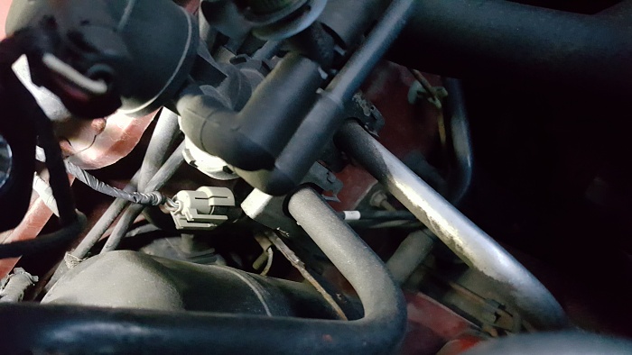Connector Problem, maybe ABS? Please help identify-20161025_closeup_red.jpg