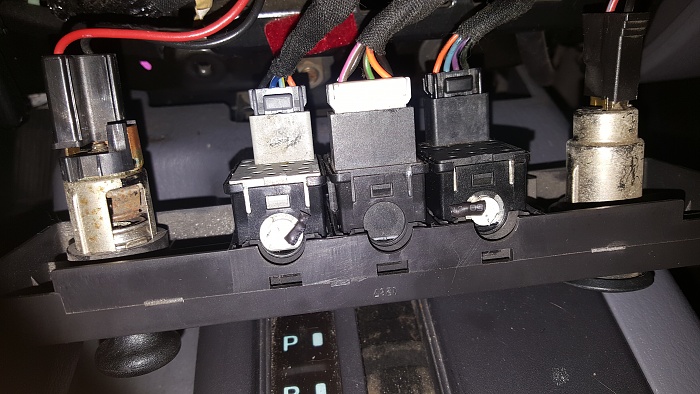 What's the part number for the fog light switch indicator bulb?-20161121_213945.jpg