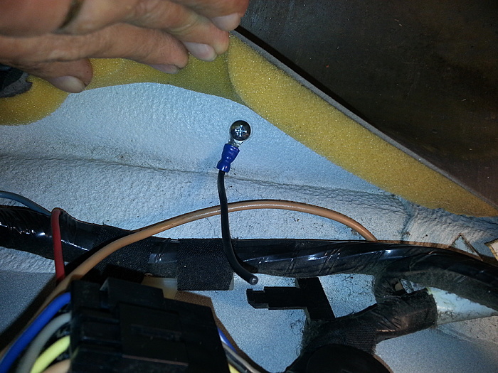 Blowing fuses-ground-wire.jpg