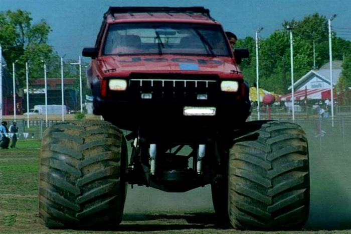 New Jeep-xj_big_foot.jpg