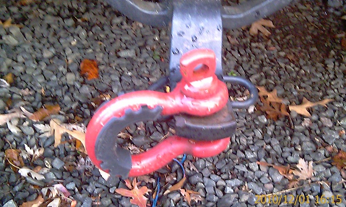chevy recovery hooks-imag0456.jpg