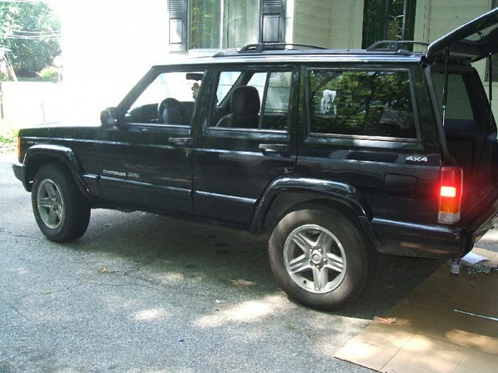 2000 Cherokee Classic-jeeep-007.jpg