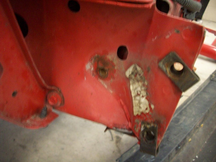 Bent Radiator Mount! What to do-image-3613402564.jpg