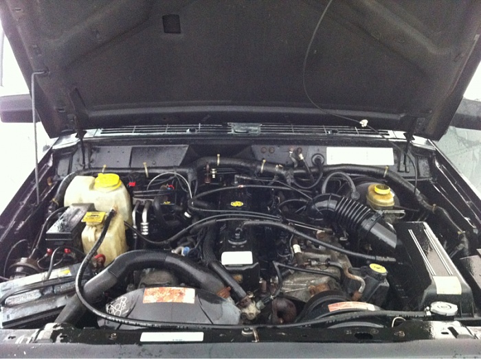 Cleaning engine-image-195941742.jpg