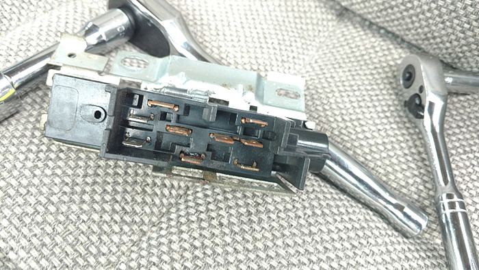 I'm thinking electrical/ignition problem...any thoughts?-4.jpg