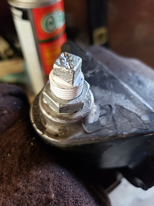 99 XJ has a front axle with unconnected vacuum lines??-thae5g5.jpg