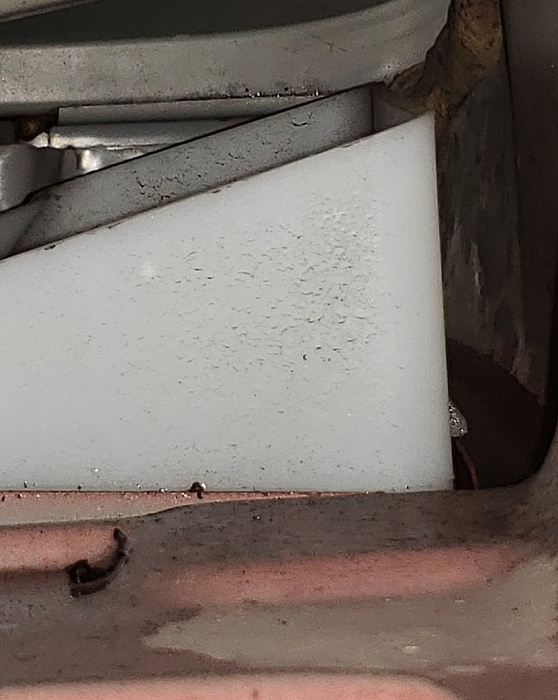 Rain water inside heater box - leaking intake in cowl?-0ynrhbb.jpg