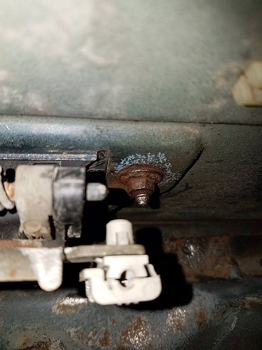 How to Rebuild 97-01 XJ Hatch Release and Latch - Picture Heavy-ct4n0fa.jpg