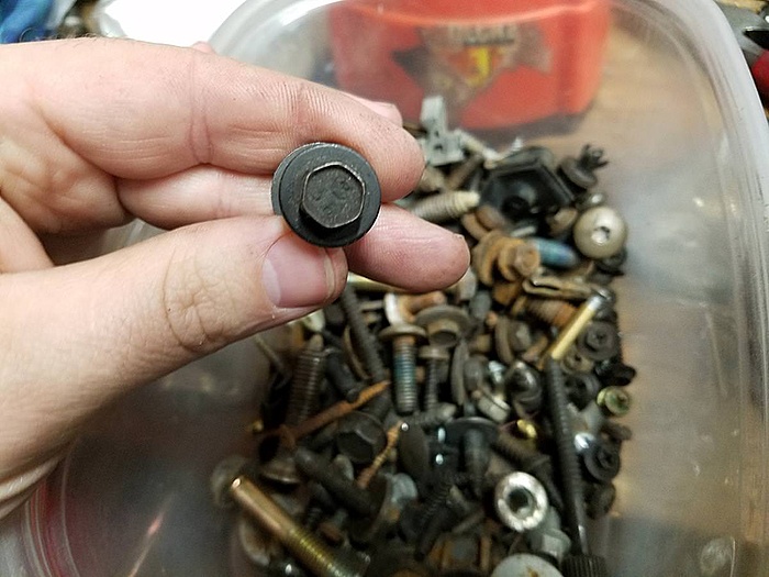 How to Rebuild 97-01 XJ Hatch Release and Latch - Picture Heavy-qfcis8n.jpg