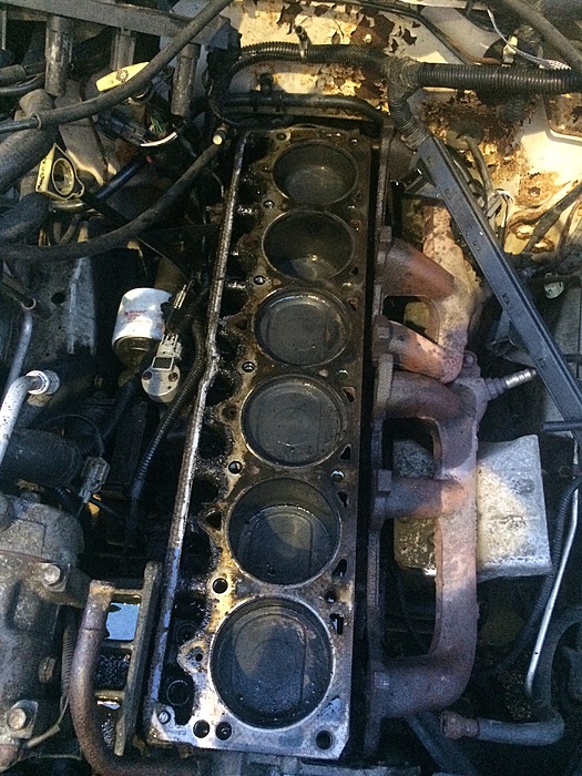 Head Removed From Engine (still in vehicle) What Should I Check On / Clean / Replace?-zuat6mc.jpg