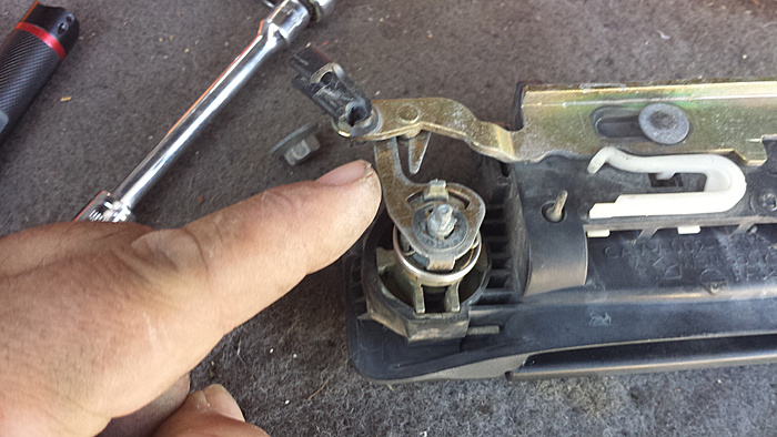 Rear gate won't open-d8ud5im.jpg