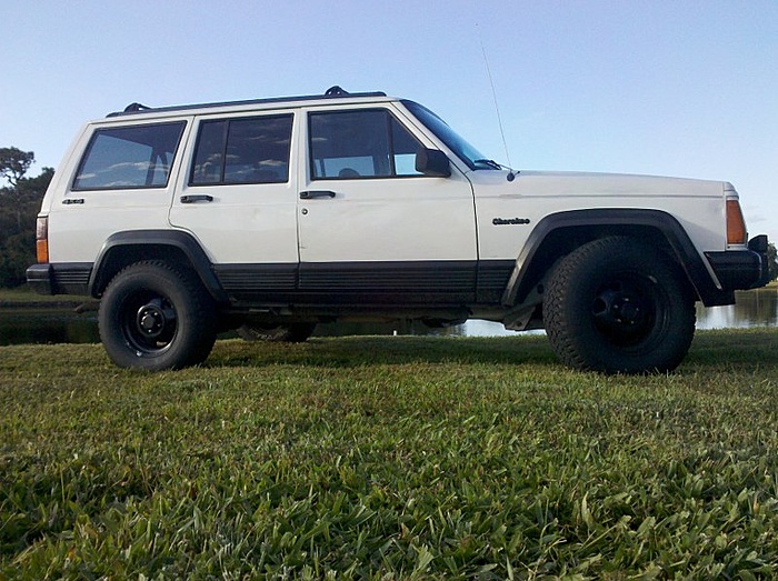 Lifted my Jeep 3 inches!!! Need help with offset rims PICS INSIDE!!!-ubyr6.jpg