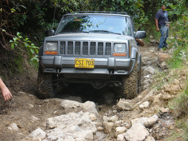What's under the drivers seat? ...flood damage?-122.jpg