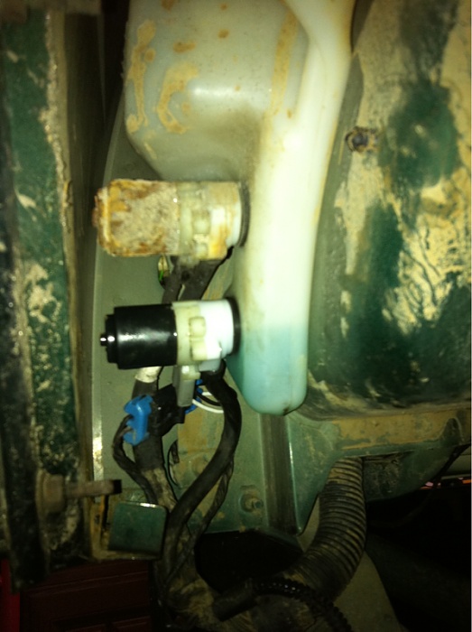 '98 XJ Washer Fluid Pump replacement-image-1580688779.jpg