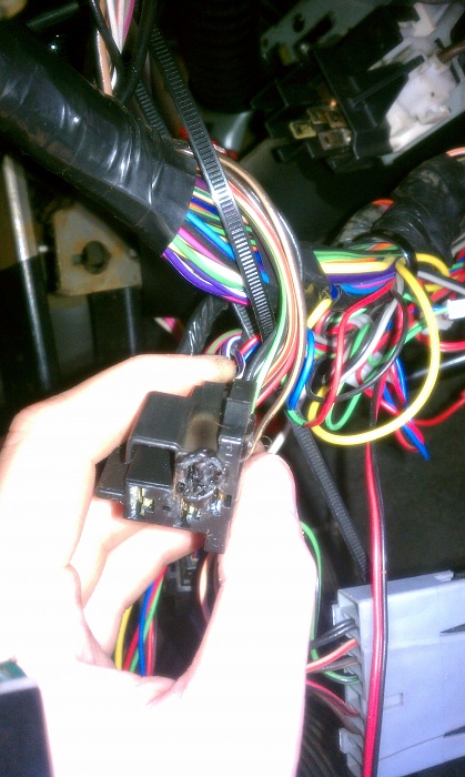 connector on steering column??? what is it?-imag0242.jpg