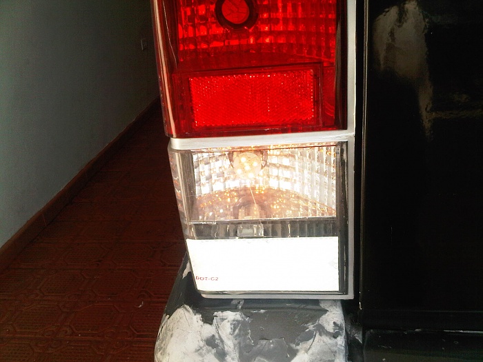LED bulbs-img-20110430-00133.jpg