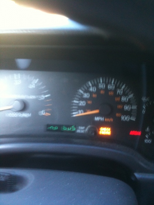 Has anyone had this problem??? Check engine light and no bus.-image-409922728.jpg