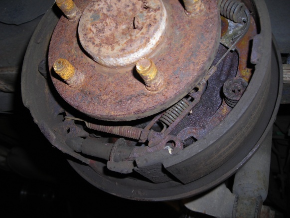 Name: XJ rear brakes 002.jpg
Views: 194
Size: 95.6 KB